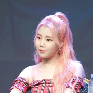 JooE gallery image