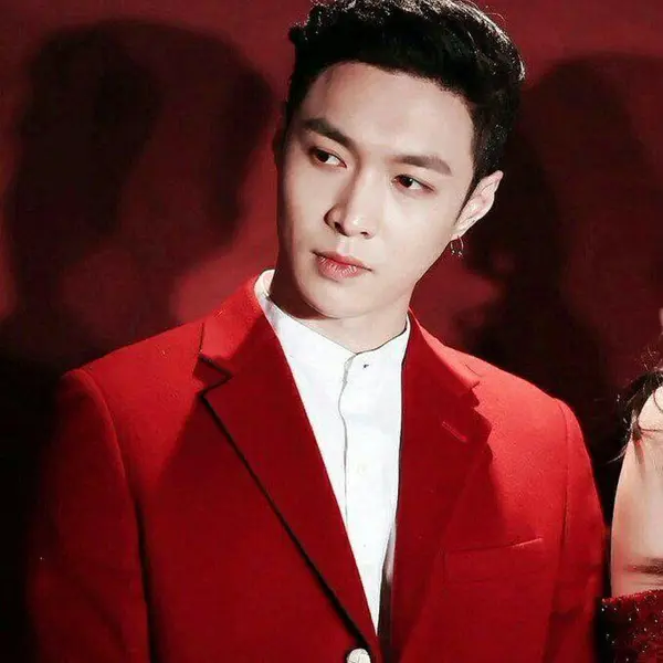 Lay Zhang gallery image