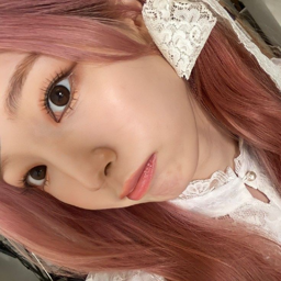 Yeonhee gallery image