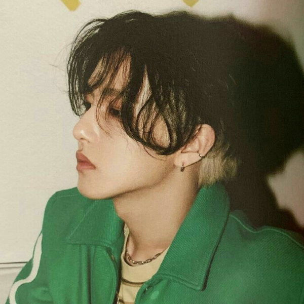 Renjun gallery image
