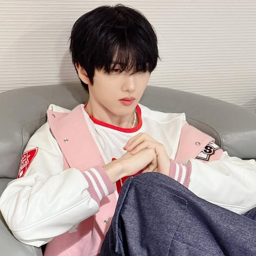 Jisung gallery image