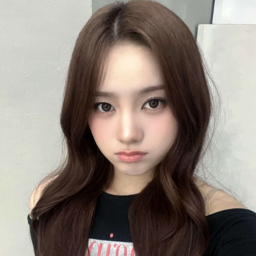 Elisia gallery image