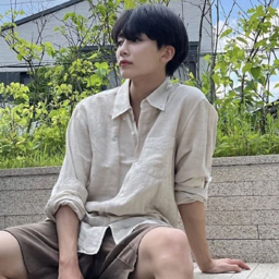 Jeonghan gallery image