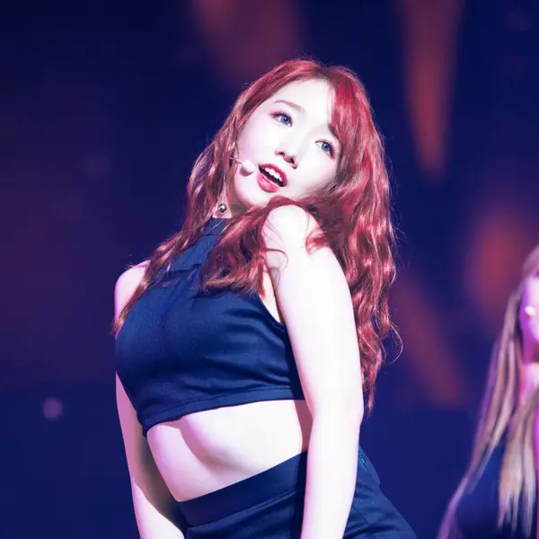 Meiqi gallery image