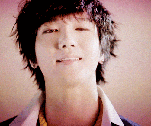Yesung gif