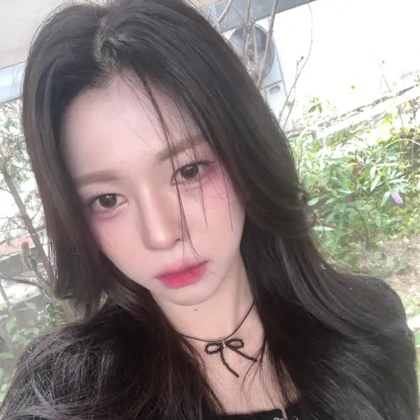 DaHyun gallery image