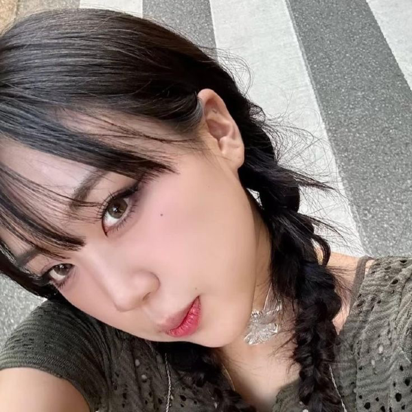 Lee Young-ji  gallery image