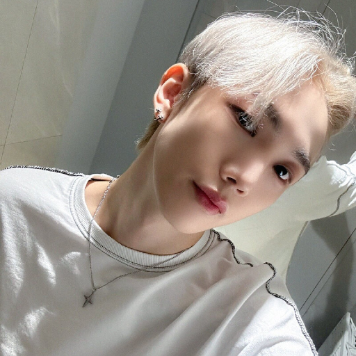Hyunbinのギャラリー画像