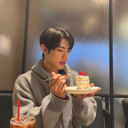 Kang Minseo gallery image