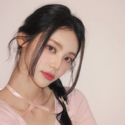 Jinsoul gallery image