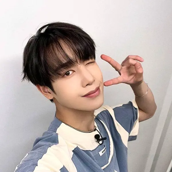 Hunter gallery image