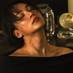 Jeonghan gallery image