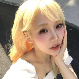 Yoon SeoYeon gallery image