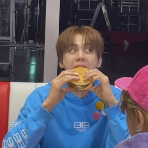 Kim Gyuvin gallery image