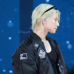 Yeosang gallery image