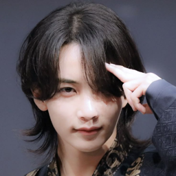 Jeonghan gallery image