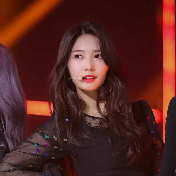 Sihyeon gallery image