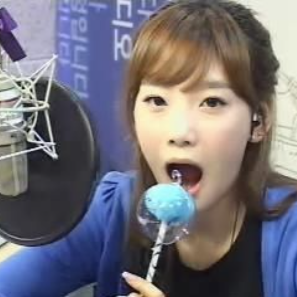 Taeyeon gallery image