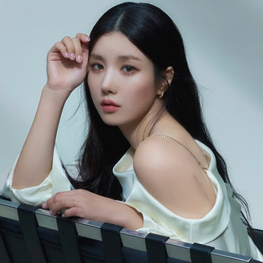 Eunbi gallery image