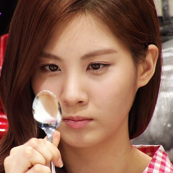 Seohyun gallery image