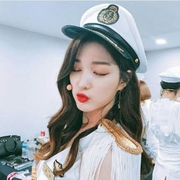 Yulhee gallery image