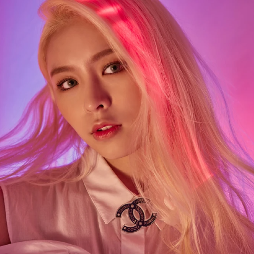 Elkie gallery image