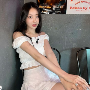 Kyungri gallery image