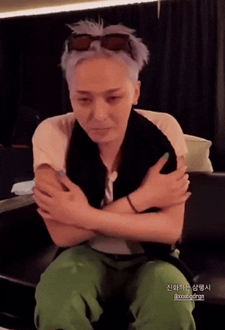 G-Dragon gif