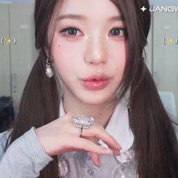 Wonyoung gallery image