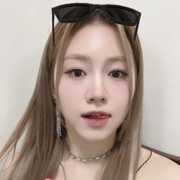 Dahyun gallery image