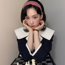 Taeyeon gallery image