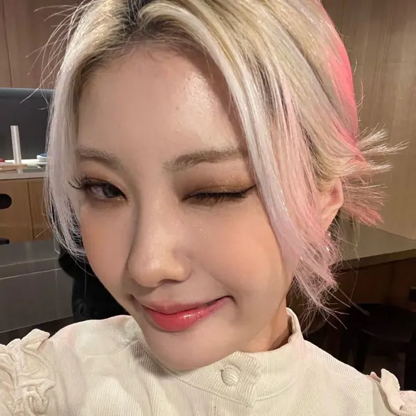 Chaein gallery image