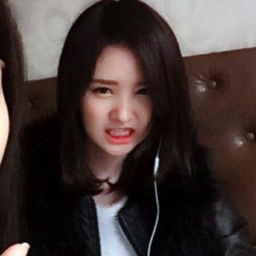 Woohee gallery image