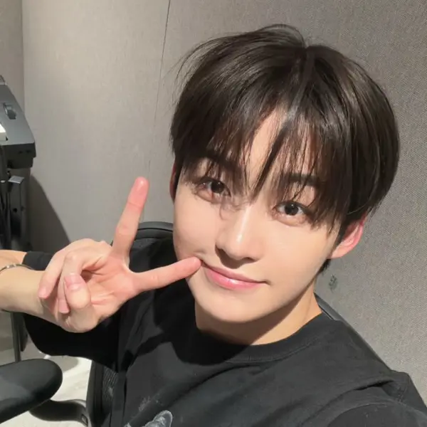 Jihoon gallery image