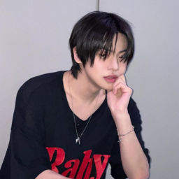 Leo gallery image