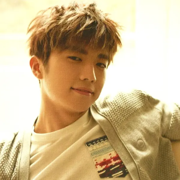 Jang Wooyoung gallery image