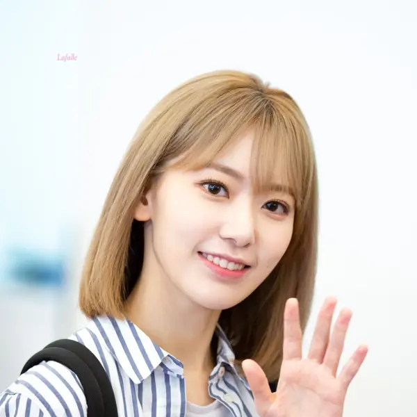 Sakura gallery image