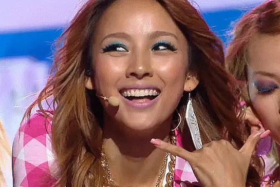 Lee Hyori gif