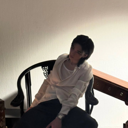 Hyunjin gallery image