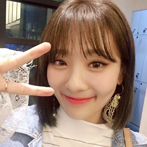 Jiyoung gallery image