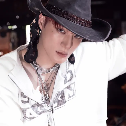 Jeno gallery image