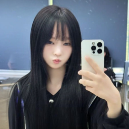 Kim Doyi gallery image