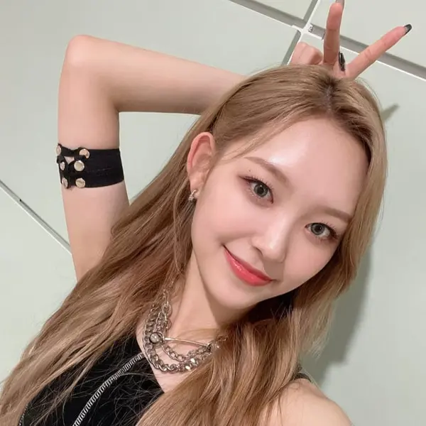 Yujeong gallery image