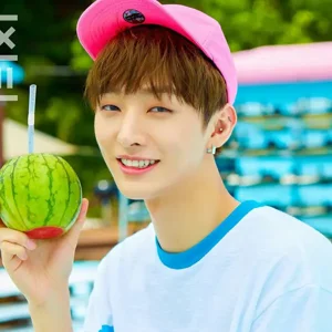 Jisung gallery image