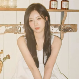 HaSeul gallery image