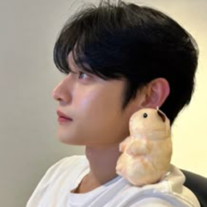 Kim Jiwoong gallery image