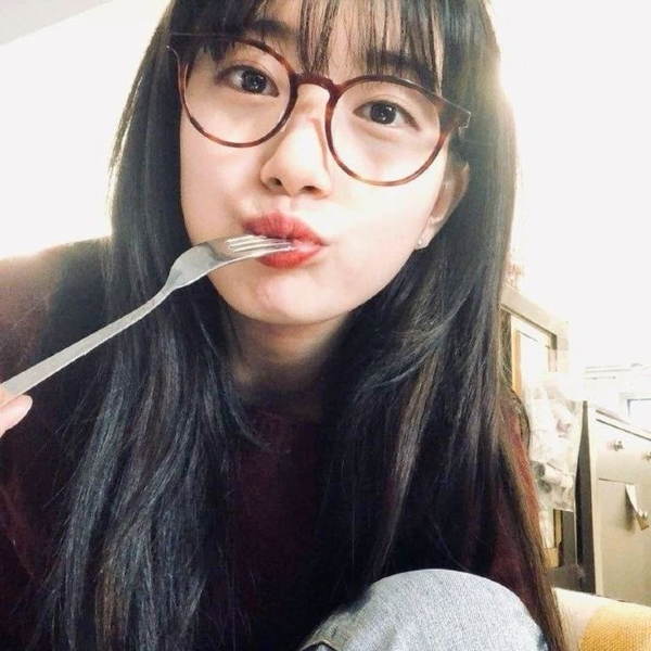 Gambar galeri Suzy