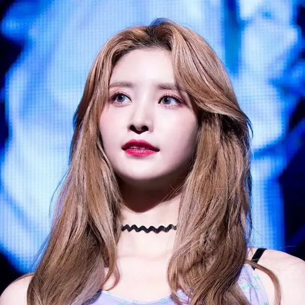 Jeonghwa gallery image