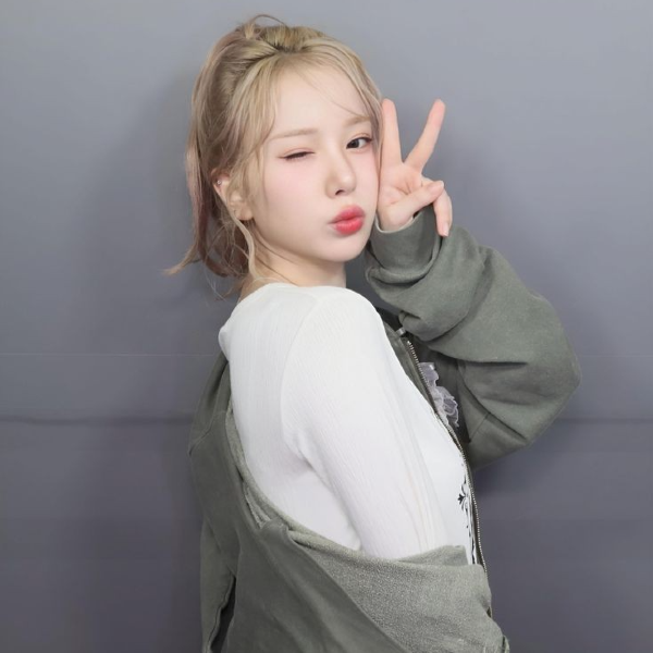 Eunha gallery image