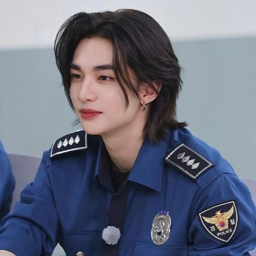 Hyunjin gallery image